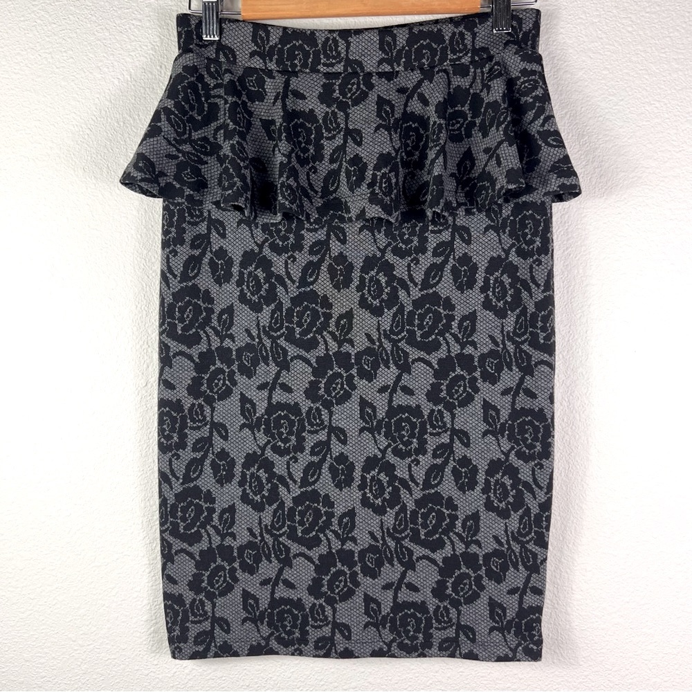 Dorothy Perkins Grey and Black Ruffled Stretch Pencil Skirt Size 10